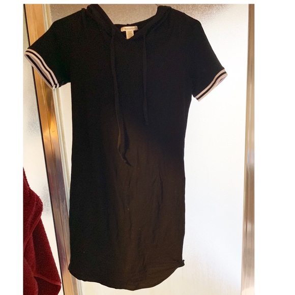 Women’s S/M dresses - Picture 5 of 5